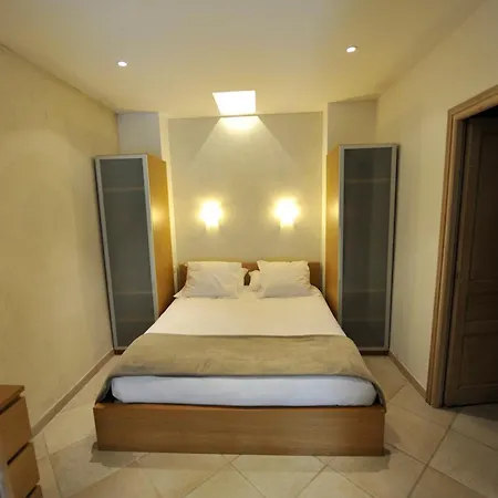 La Bastide Du Soleil * Κάννες