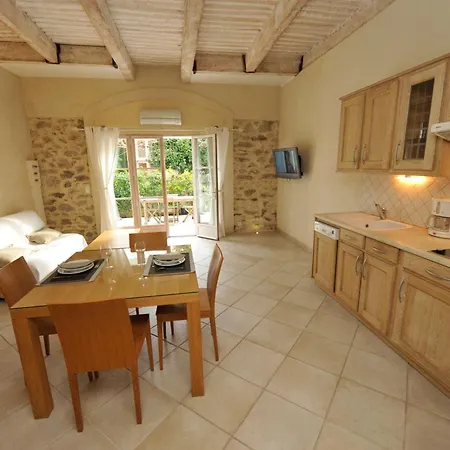 La Bastide Du Soleil * קאן